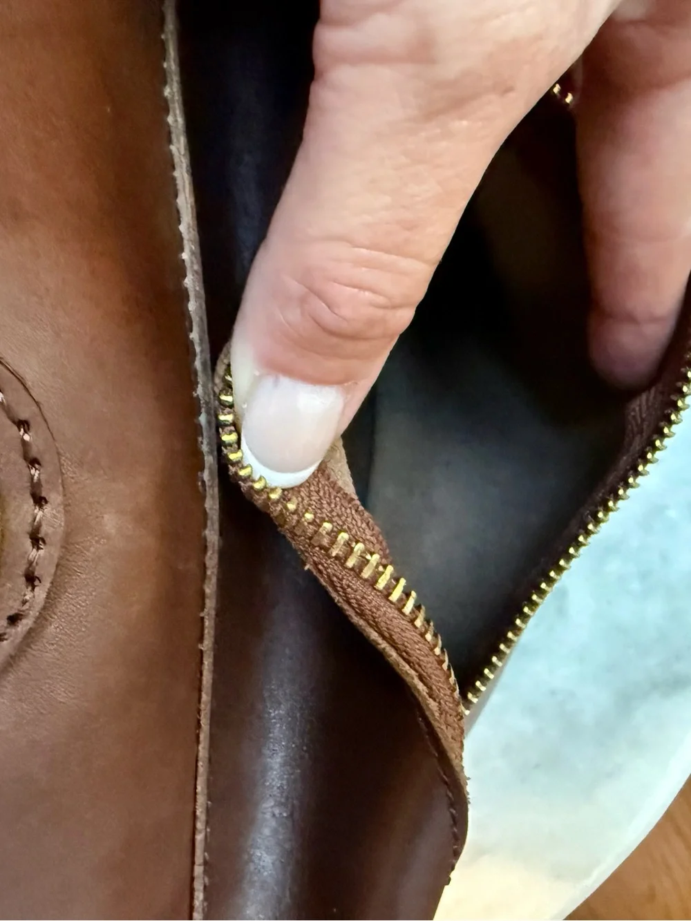 Old Trend Doctor Backpacks- Genuine Leather